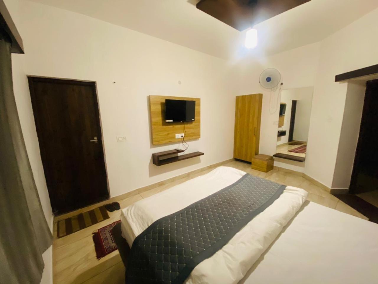 New Rc Villa Mount Abu Buitenkant foto